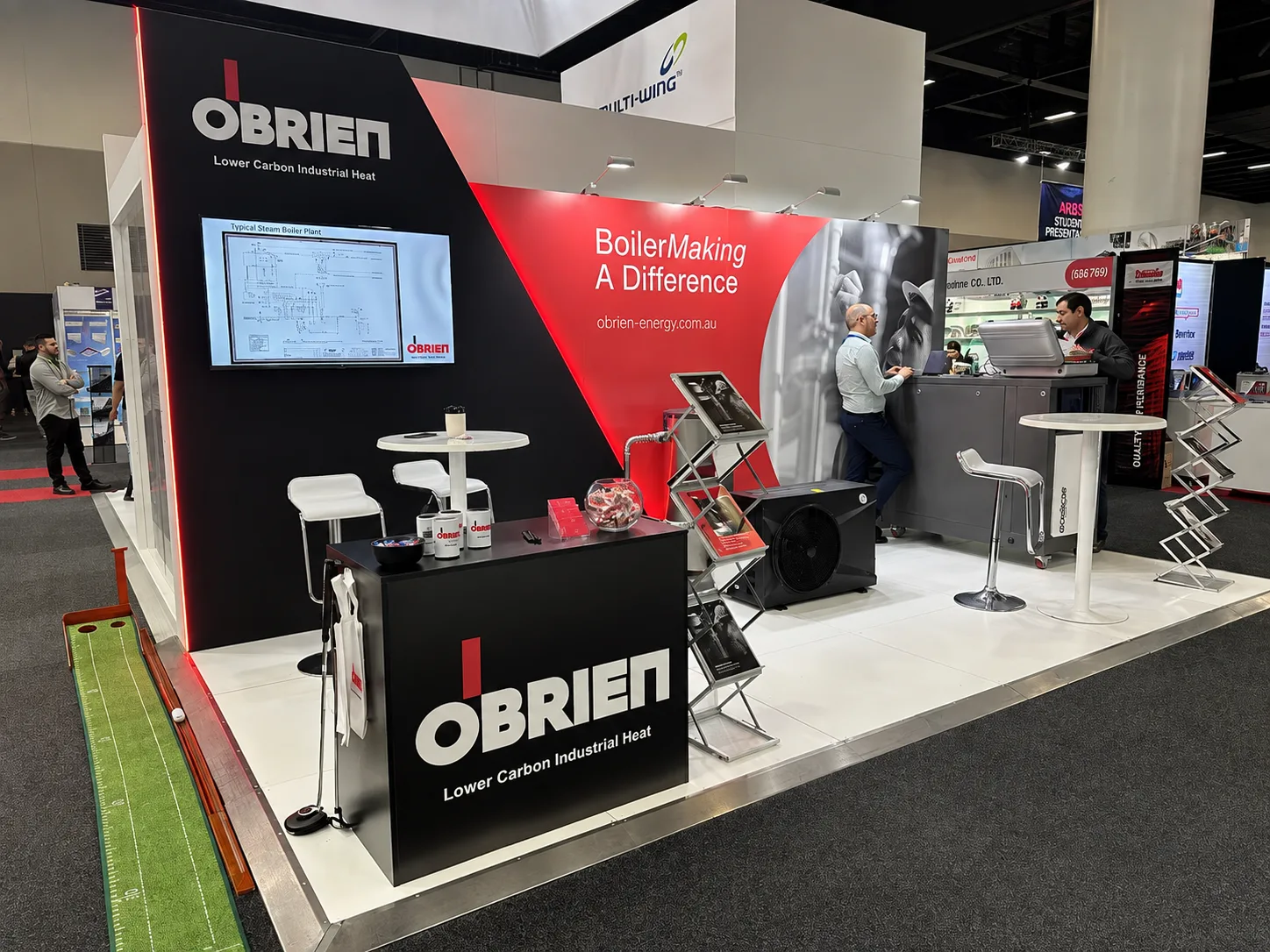 O’Brien exhibition stand at an industry trade show